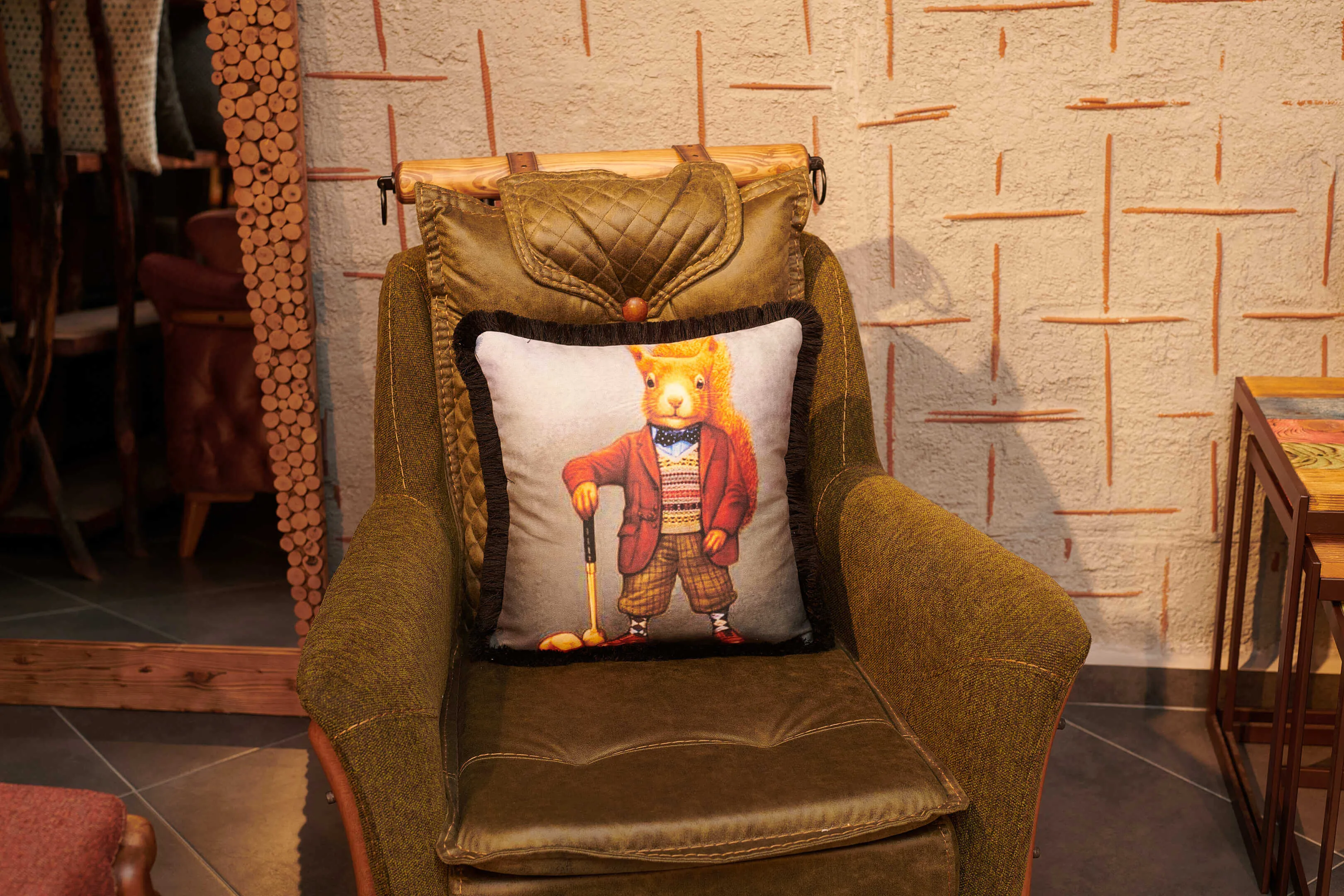 Rubeza Velvet Printed Cushion 45cm x 45cm - Golf Squirrel